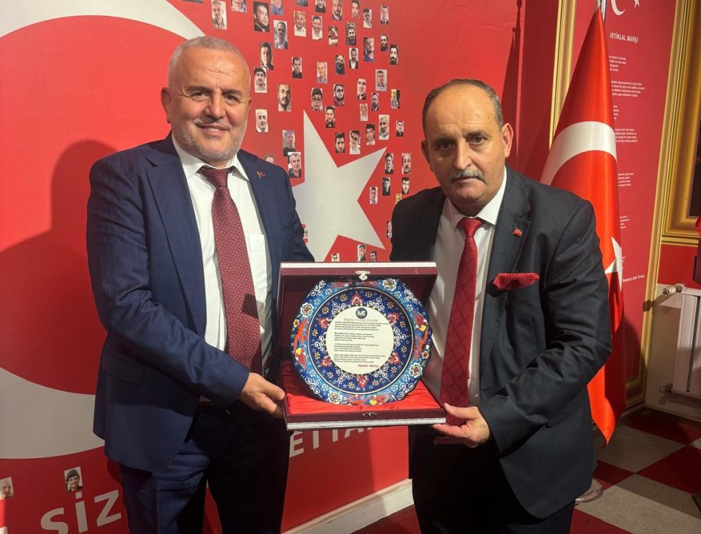 İmanlı Vatan Evladı Derneği ’nden Ali Karakurt’a Anlamlı Plaket