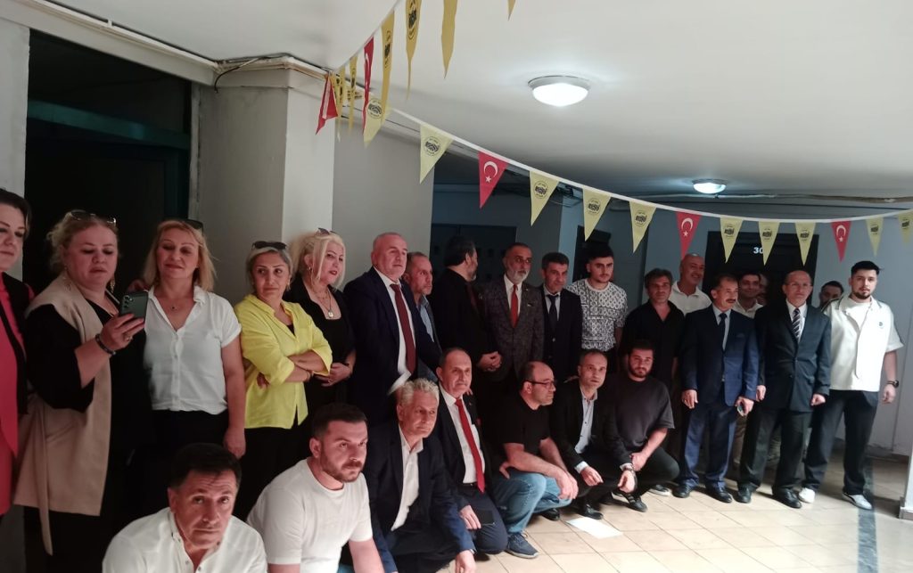 Anayol Partisi İstanbul İlçe Başkanlık Kongreleri Tamamlandı