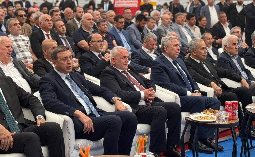 Deniz Lojistik’ten Dev Yatırım: Açılışa Anayol Partisi’nden Tam Destek