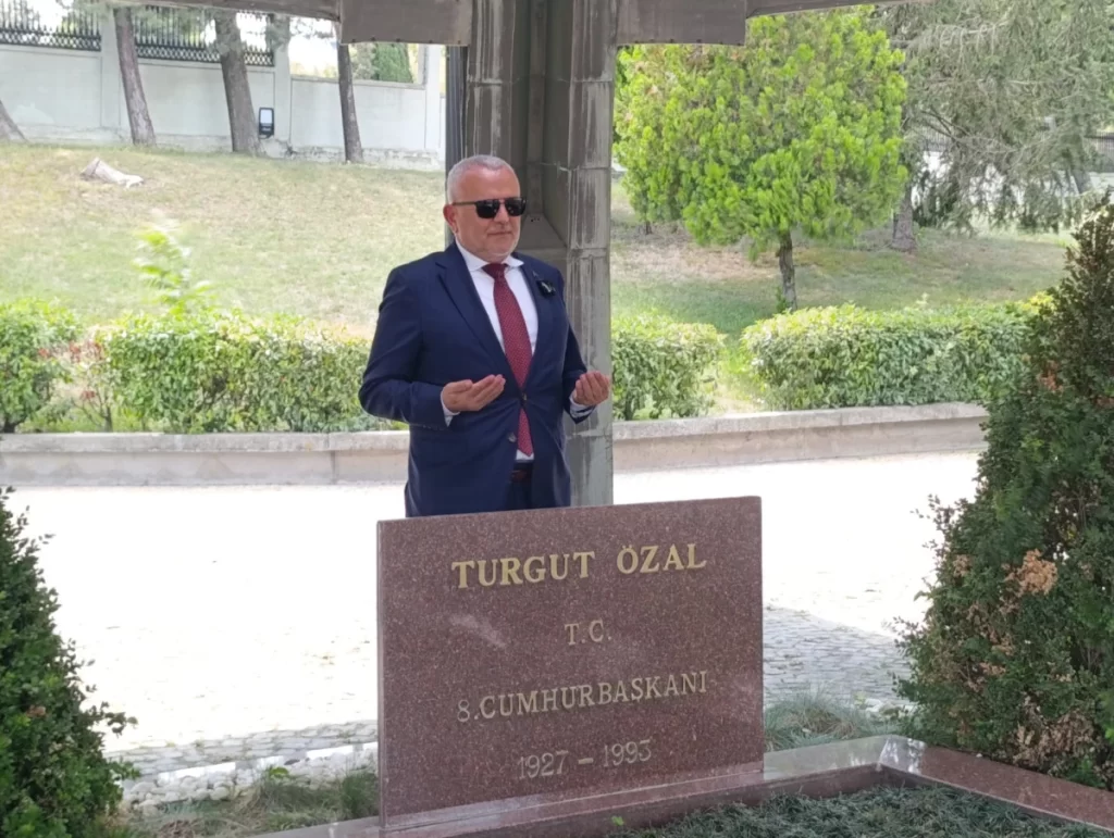 Ali Karakurt: Özal’a Yapılan Hakareti Kınıyoruz